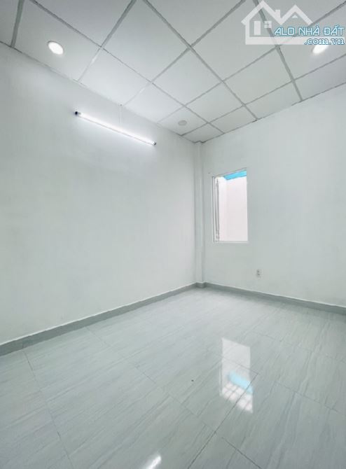 Nhà Trường Chinh ,Hẻm  xe tải ,Giáp Tân Bình ko QH ,Khu dân cư hiện hữu, TT - Q1 - 3