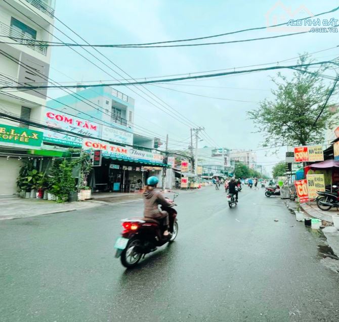 BÁN NHÀ PHẠM VĂN BẠCH SÁT VÁCH SÂN BAY 5 TẦNG 110M2 NGANG 5.2 DÒNG TIỀN 55TR GIÁ 12.X TỶ - 3