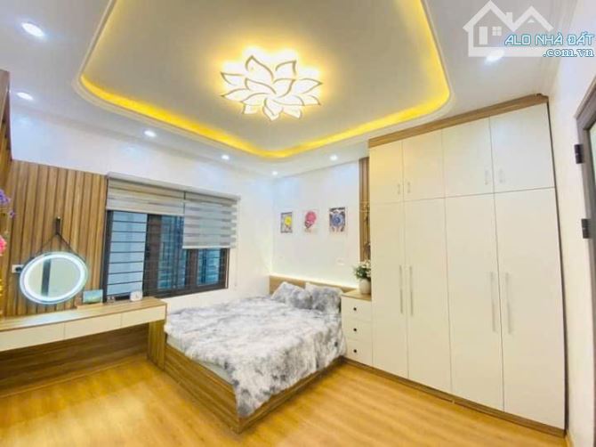 Siêu Hiếm! Phố Vĩnh Hưng, Ô tô đỗ cửa, ngõ rộng thoáng, 35m2, 6.93 tỷ - 3