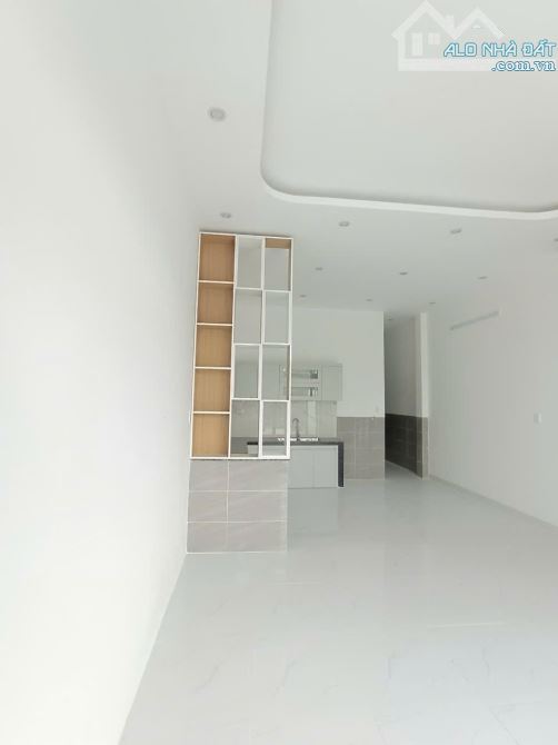 GIÁ MÀ MÌNH CÓ 1 TỶ THÌ SẼ MUA NHÀ CẤP 4 NGAY TRUNG TÂM PHƯỜNG TÂN TRIỀU - 3