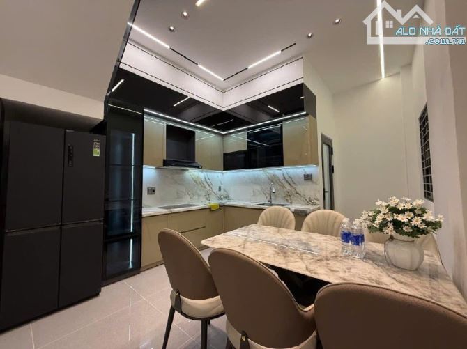 🎉🎉em siêu phẩm 3 tầng kiệt ÔTÔ đậu đỗ trước nhà cực hot Full nội thất quận Thanh Khê - 3