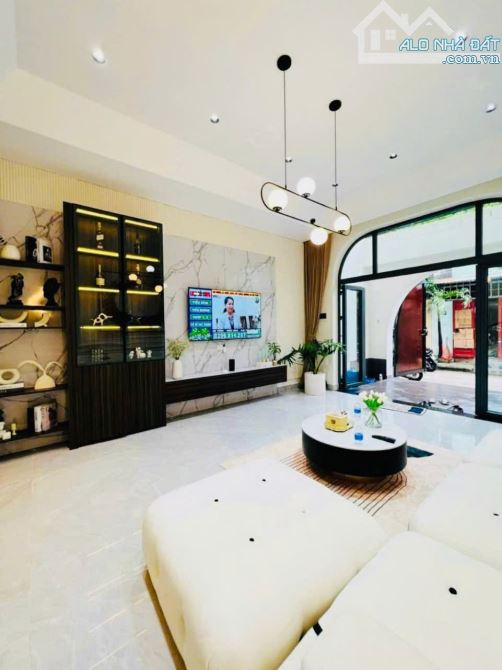 GIẢM 1.5 TỶ - NHÀ ĐẸP SÁT MẶT TIỀN PHAN HUY ÍCH - HẺM XE TẢI THÔNG - 4.6X18M - CHỈ 9 TỶ + - 3