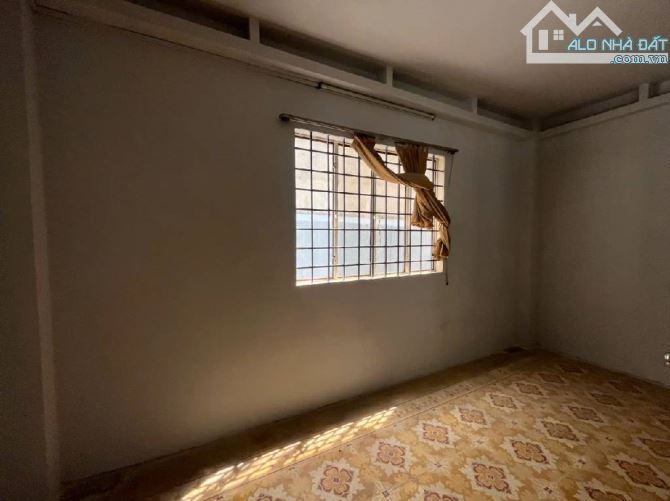 BÁN ĐẤT TẶNG NHÀ HXH – DT 208M², NGANG 12M – NGUYỄN THỊ ĐỊNH, Q2 - 3