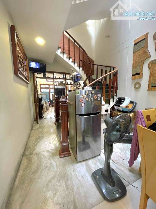 KHU CƯ XÁ LỮ GIA ĐƯỜNG SỐ 3 -P.15- Q.11- DT: 4/4.1*27.5M- 21 TỶ - 3