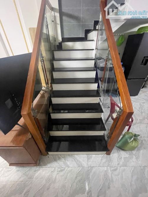 GIÁ TỐT - NHÀ 4 TẦNG – DT 97M² – HẺM XE HƠI 8M – LÀNG TĂNG PHÚ, Q9 - 3