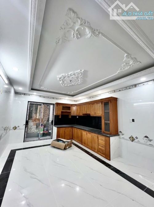 5 TẦNG- SÁT BỆNH VIỆN BÌNH TÂN- HƯƠNG LỘ 2- BÌNH TRỊ ĐÔNG A BÌNH TÂN DT: 4*17.5M- 7 TỶ 3 - 3