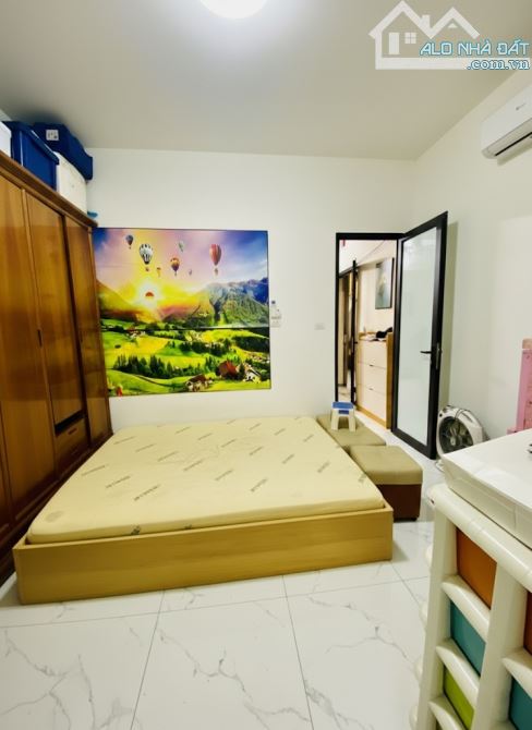 HIẾM-Chung cư Đền Lừ, 2PN + 2WC, DT 100m2 đủ nội thất, cực đẹp thoáng. Chỉ 4,25 tỷ - 3