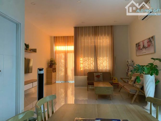 Biệt Thự Mini Mới Xây 112m² - View Hồ Bơi, Ngay Công Viên KDC - 3