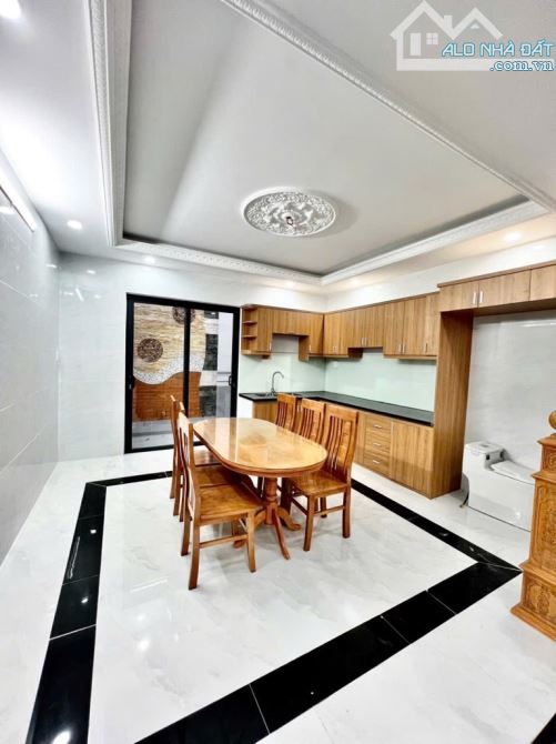 SÁT KHU TÊN LỬA -5 TẦNG -TỈNH LỘ 10- TÂN TẠO BÌNH TÂN-DT: 4.4*12M- 7 TỶ 2 - 3