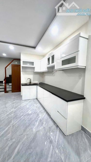 BÁN  NHÀ LÔ GÓC HAI MẶT TIỀN 2 TẦNG TRẦN THỊ DO HIỆP THÀNH QUẬN 12 SHR GIÁ CHỈ 4,8 TỶ - 3