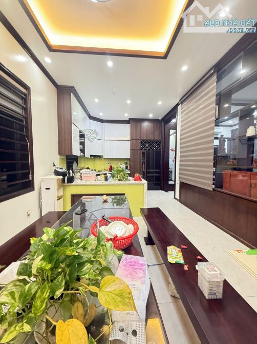 Bán căn biệt thự 4 tầng, nhà dân cây ở nên vô cùng chắc chắn - 3