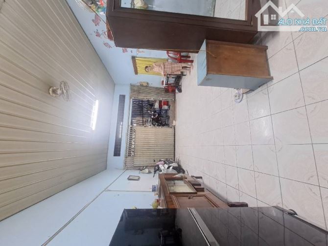 BÁN NHÀ LÔ GÓC 2 MẶT TIỀN HẺM Nguyễn Văn Quá  ĐÔNG HƯNG THUẬN QUẬN 12, DT 139M² (5.5× 23), - 3