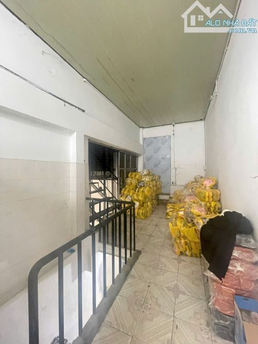 Mặt tiền Siêu Hiếm 413 Lê Văn Quới 180m2 ngang hiếm 8m 3 Tầng dòng tiền 40tr /th Nhỉnh 17 - 3