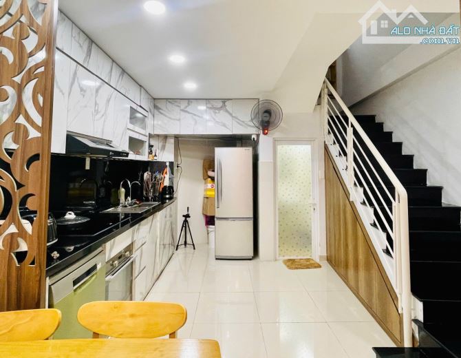 Thật100%,Hiếm,Bán Nhà măt tiền Nguyễn trọng tuyển Phường8PhúNhuận,gầnsố 200,42m2,xíu 6tỷ - 3