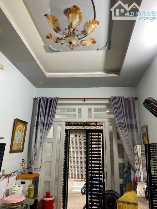🔥Nhà 2️⃣Tỷ3️⃣ Hương Lộ 2 có gì  ✅3x8 đúc 3 tấm - 2 phòng 2 tolet - 3