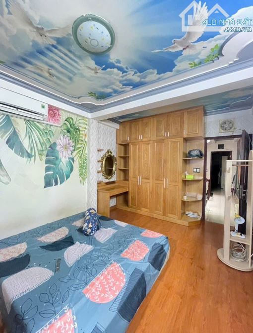 QUẬN 5 - BÁN NHÀ SÁT MẶT TIỀN TRẦN HƯNG ĐẠO  NGUYỄN TRÃI - ĐH Y DƯỢC - 4 TẦNG. Chỉ 10.x tỷ - 4