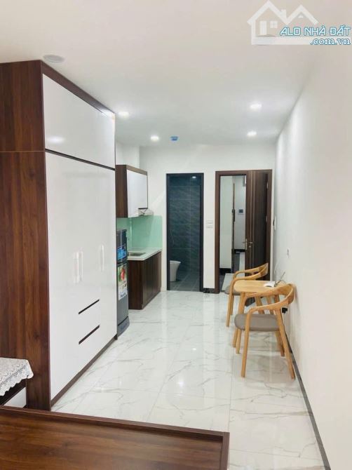 ĐỘI CẤN - Toà CCMN 105m2, 8 tầng thang máy, MT 5,8m - 2phút ra Hồ Tây,Lăng Bác - Dòng tiền - 4