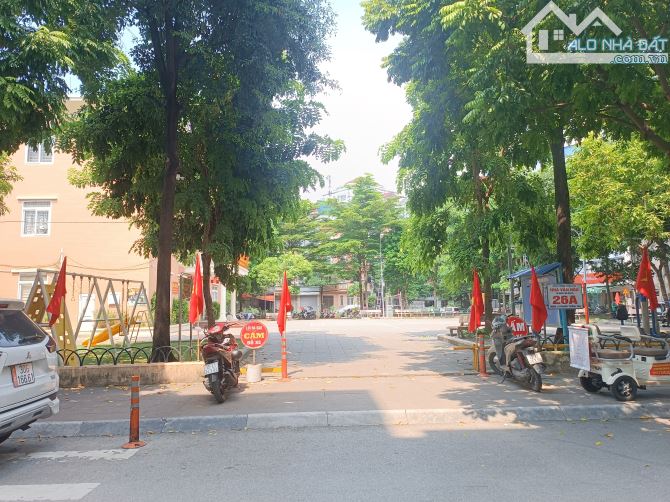 Phân Lô Vỉa Hè rộng 2 Ô tô Tránh Nghĩa Đô Hoàng Quốc Việt 80m2 5T MT 5m Ở K.doanh 29 Tỷ - 4