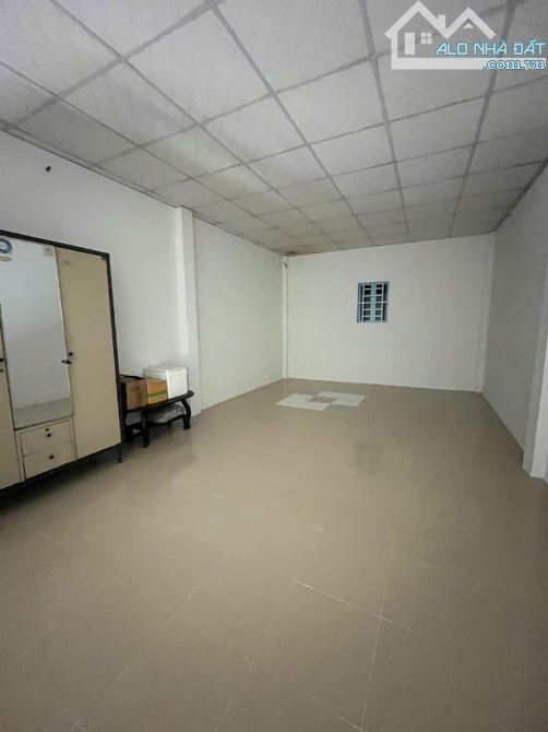 BÁN NHÀ RIÊNG 2 TẦNG - HXH BÙI CÔNG TRỪNG - 50M2 - 2PN - CHỈ 2,95 TỶ - HÓC MÔN - 4