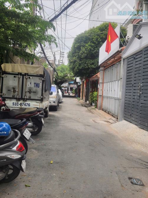 Siêu phẩm 5 tầng khu sân bay Hậu Giang - Trường Sơn - có hầm rộng - chủ xây tâm huyết - 4
