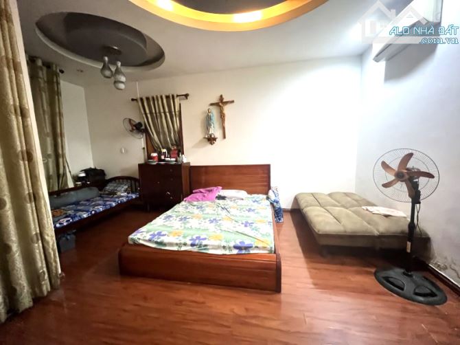 Bán Nhà 3 Tầng Hẻm Xe Hơi 263m2 Và 10 Phòng Trọ Dòng Tiền 25 Tr/tháng Chỉ 18 Tỷ Phú Châu - 4