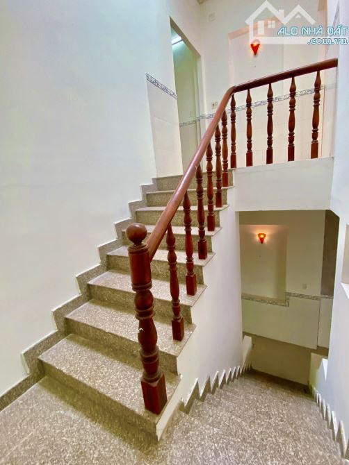 2 TẦNG 3 PN CHỈ 4.35 TỶ - NHÀ PHÂN LÔ GẦN UBND LONG TRƯỜNG - 4