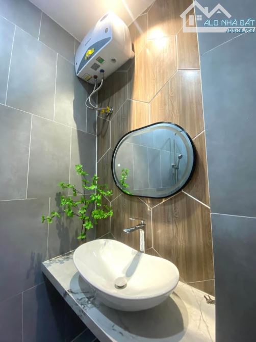 Nhà 2 tầng mới tại K528 Ông Ích Khiêm - 4
