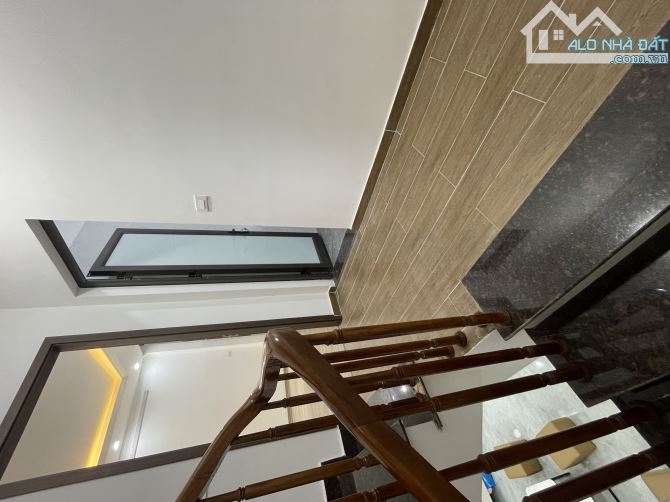 Có 102! Khương Đình, 30m ra ô tô, ngõ 2,5m, nhà đẹp, 2 thoáng.43mx5T. Chỉ 8,5 tỷ - 4