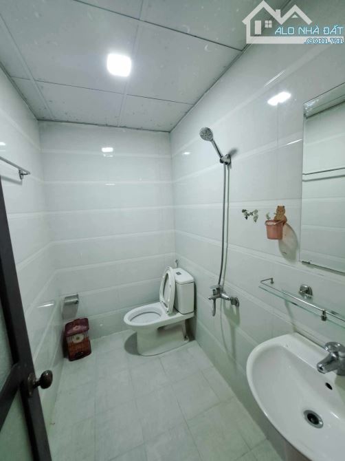BÁN NHÀ 3 TẦNG KIỆT 5M LÊ HỮU TRÁC GIÁ ĐẦU TƯ- DT 90M2 - 4