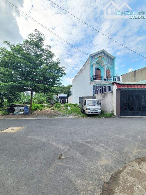 đất 2MT trước sau 190,8m2 4Ty4 TL cách đường Đoàn Thị Kia 100m p.Tân Đông Hiệp - 4