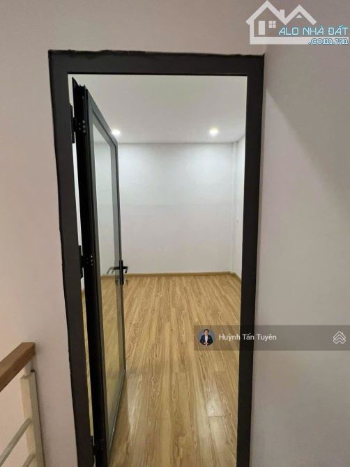 Bán nhà ngay đường lớn 3 tháng 2 , 2 tầng chỉ 6,75 tỷ, 28m2, HĐT 12 triệu/th, VIP nhất q10 - 4