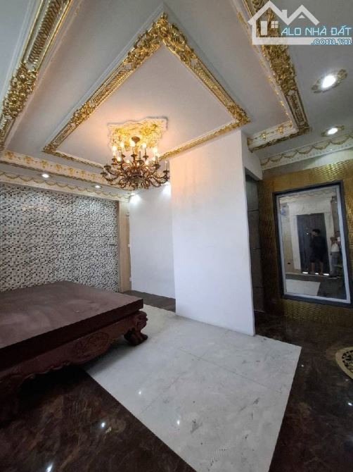 SÁT KHU TÊN LỬA, NHÀ ĐẸP 6 TẦNG CÓ THANG MÁY, 102M2, NGANG 6M, 15PN, 15WC, CHỈ 11 TỶ HƠN - 4
