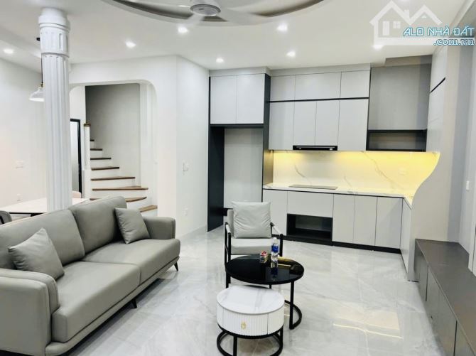 PHÚ MỸ - 51m2- 8,8 tỷ - Nở hậu - 4