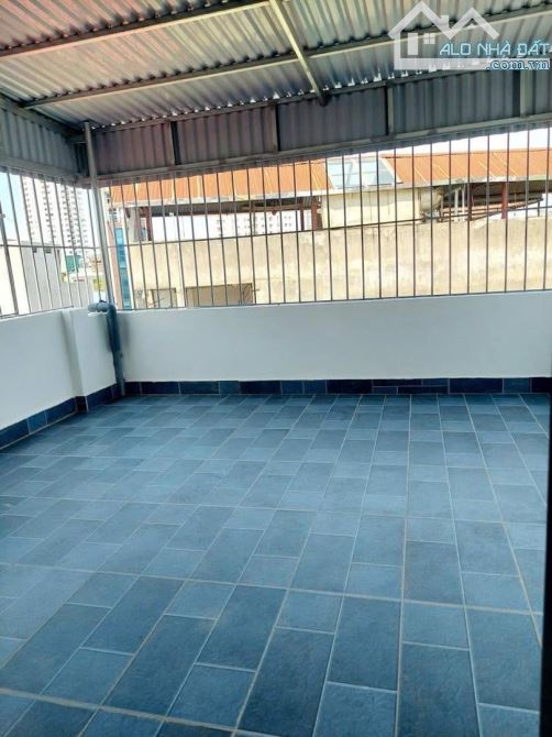 Phải thật nhanh! Khương Trung, 2 thoáng, 40m ra ô tô, ngõ rộng, nhà đẹp. 38mx5T. Chỉ 8,4ty - 4