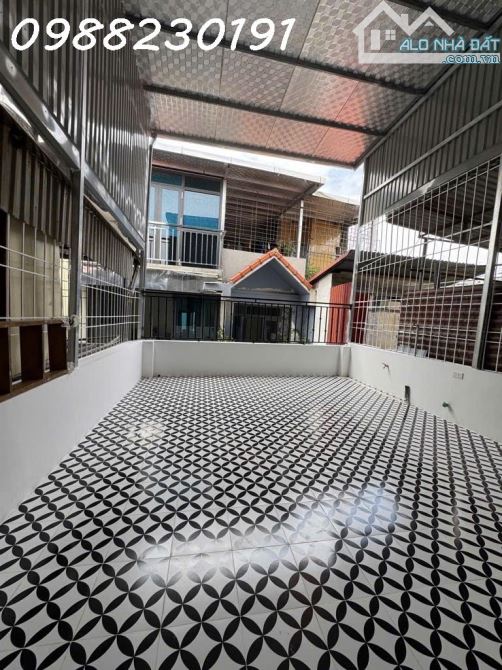 DUY NHẤT Bán nhà Thịnh Hào 2 - Đống Đa - 50m2 - 7 Tầng - ngõ thông sát ga tàu trên cao