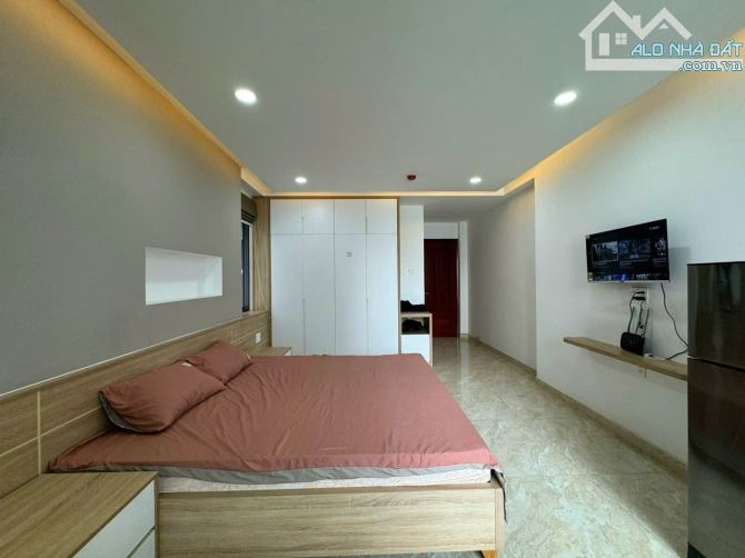 STUDIO FULL NỘI THẤT BAN CÔNG NGAY QUẬN 10 - 4
