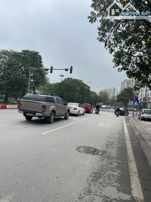 BÁN NHÀ KHU PHÂN LÔ VIỆT HƯNG LONG BIÊN DT RỘNG 100M2, MT 6M, VỈA VÈ, Ô TÔ TRÁNH, KINH DOA - 4