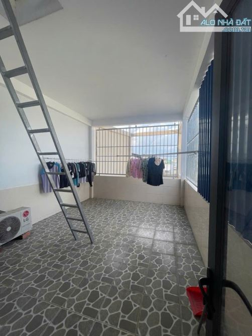 GIÁ TỐT - NHÀ 4 TẦNG – DT 97M² – HẺM XE HƠI 8M – LÀNG TĂNG PHÚ, Q9 - 4