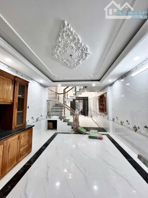 5 TẦNG- SÁT BỆNH VIỆN BÌNH TÂN- HƯƠNG LỘ 2- BÌNH TRỊ ĐÔNG A BÌNH TÂN DT: 4*17.5M- 7 TỶ 3 - 4