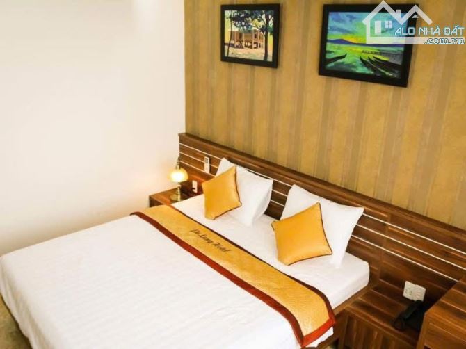 Bán Khách sạn Pơ Lang Nguyễn Công Trứ 25 tỷ - 4
