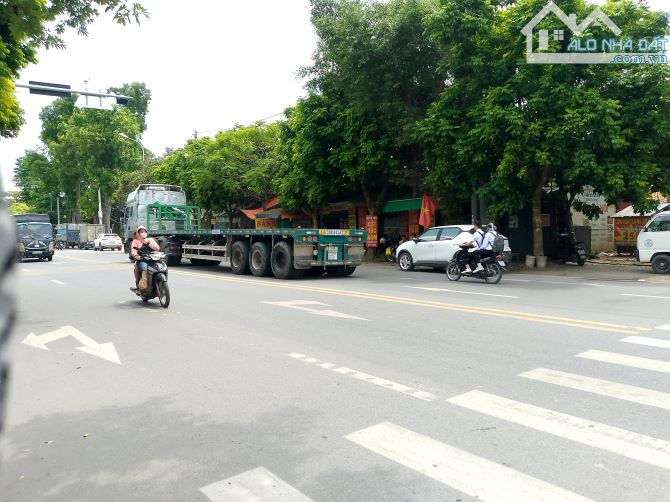 💥 LÔ GÓC,CỰC ĐẸP + 3.3 TỶ 76M 7.8M Tiền + Ô TÔ ĐỖ CỬA + NGÕ THÔNG + CHỢ GẦN NHÀ - 4