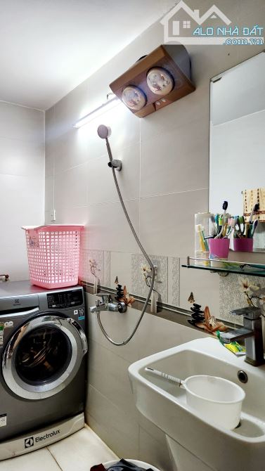 Bán nhà Nghĩa Đô-Hoàng Quốc Việt lô góc 3 thoáng ôtô tránh mặt tiền hơn 5m 66m2 nhỉnh 18T - 4