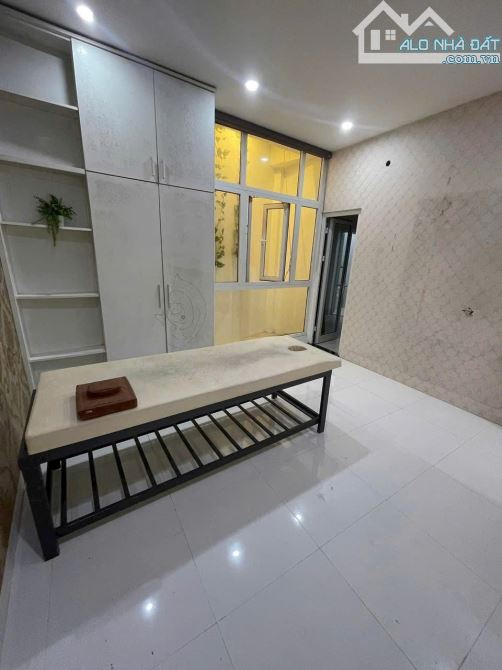 SIÊU HOT, NHÀ 2 TẦNG-VỊ TRÍ VIP –MẶT TIỀN NGUYỄN HOÀNG- TT TP ĐÀ NẴNG- GIÁ CHỈ NHỈNH 11 TỶ - 4