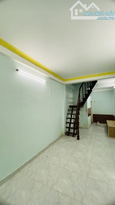 HẺM NHỰA XE TẢI NGUYỄN ĐÌNH CHIỂU -P.5-Q.3- DT:42.5M2- 7 TỶ 4 - 4