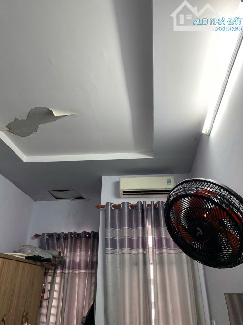 🔥Nhà 2️⃣Tỷ3️⃣ Hương Lộ 2 có gì  ✅3x8 đúc 3 tấm - 2 phòng 2 tolet - 4