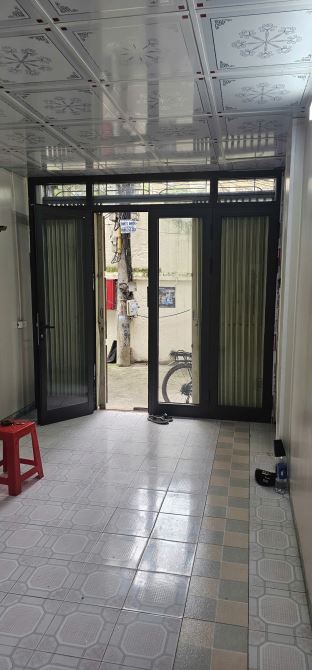 Cho thuê nhà Đường Láng, 2 tầng x 25m2, 2 ngủ, 7 Triệu - 4