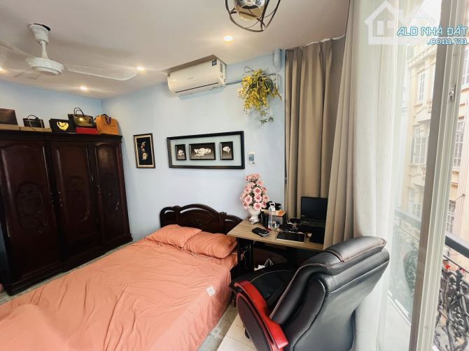CHÚ Ý : RẺ VÔ ĐỊCH- CHỦ CẦN BÁN NHÀ MẶT TỀN PHỐ CÙ CHÍNH LAN - 34M2 - 4 TẦNG - CHỈ 12 TỶ - 5