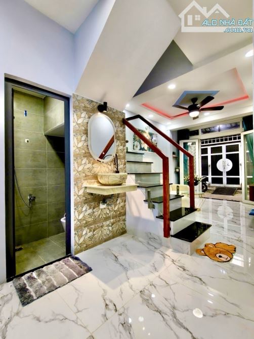 30m2, BÁN NHÀ 2 TẦNG, HẺM XE HƠI, THỐNG NHẤT, P16 GÒ VẤP, 3 Tỷ hơn - 5