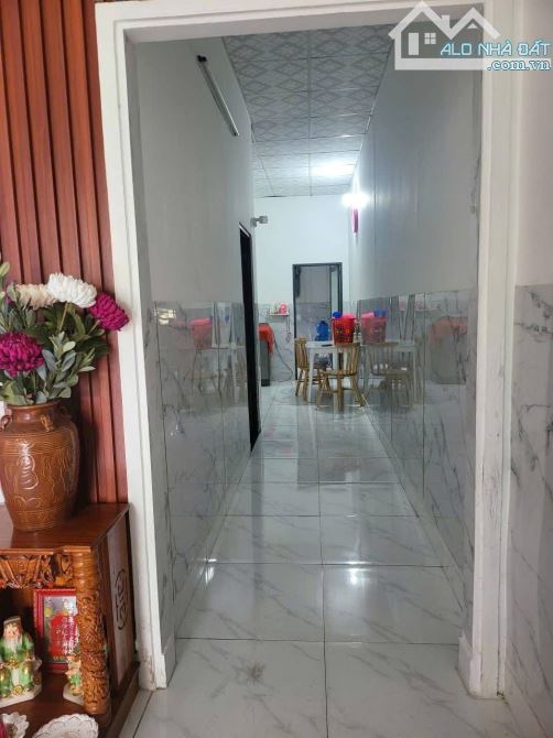 Nhà bán mặt tiền đường Cách Tỉnh Lộ 8 300m gần Trường Học Phước Vĩnh An 6x20 xây dựng full - 5