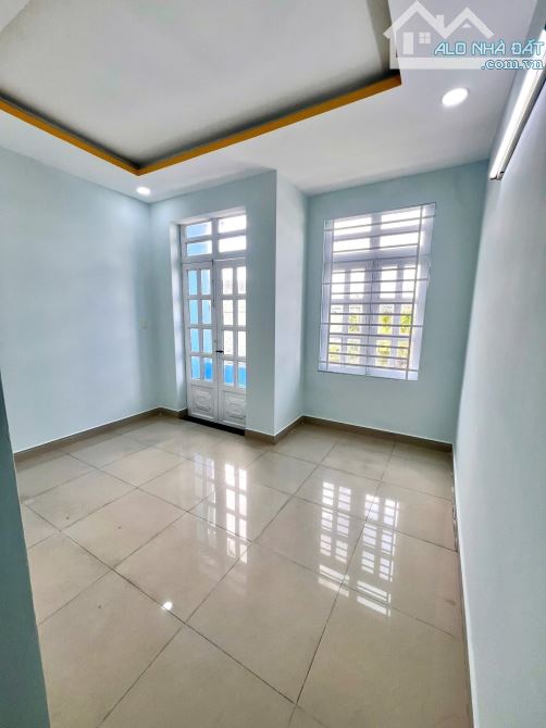 BÁN NHÀ 56 M2- 3 PHÒNG NGỦ- 2 WC- GIÁ 1 TỶ 880TR -GẦN CHỢ NGÃ 5 VĨNH LỘC - GIÁ TỐT - 5